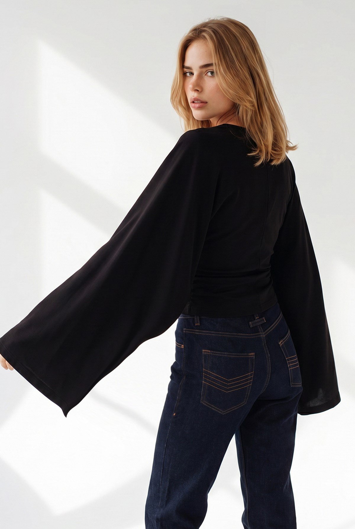 Drape Detaylı Geniş Kol Detaylı Bluz Siyah