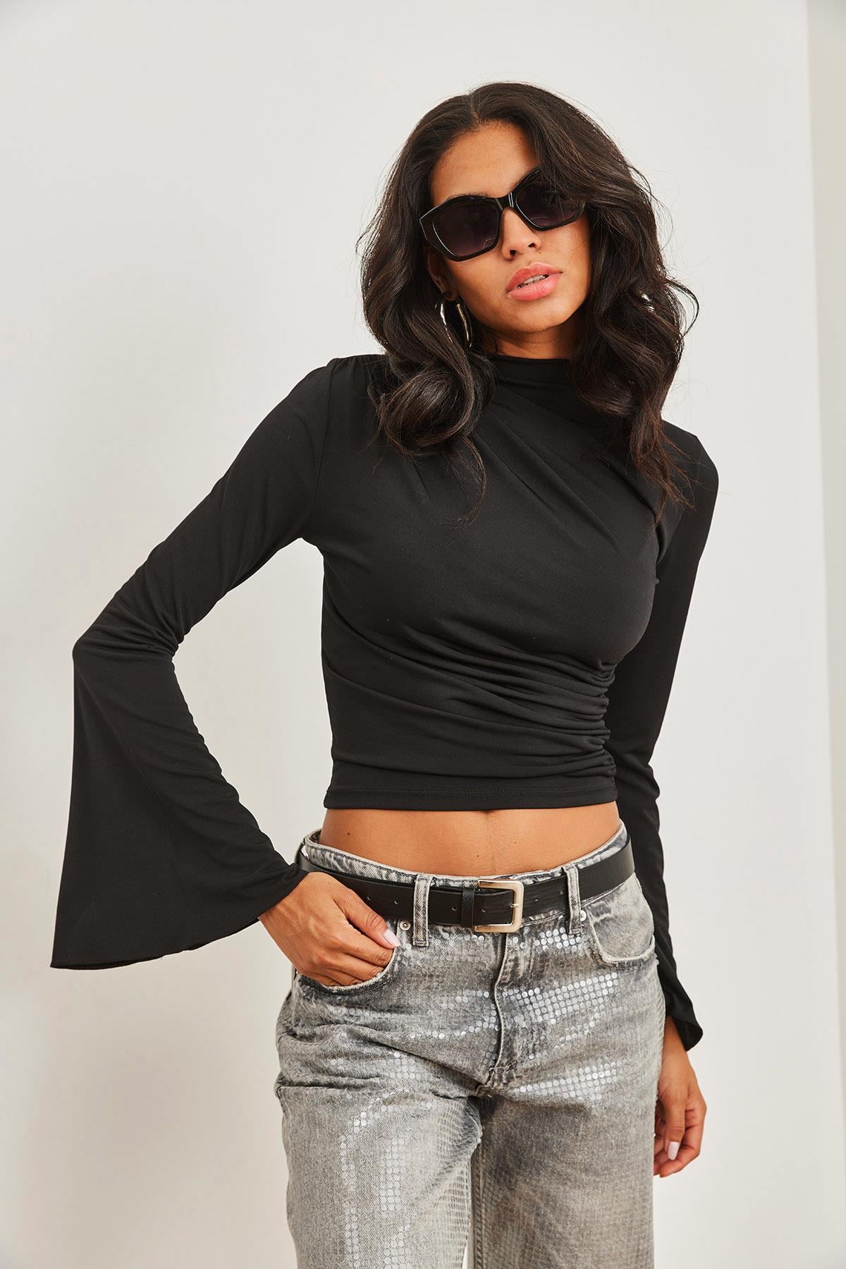 Drape Detaylı İspanyol Kol Crop Bluz Siyah