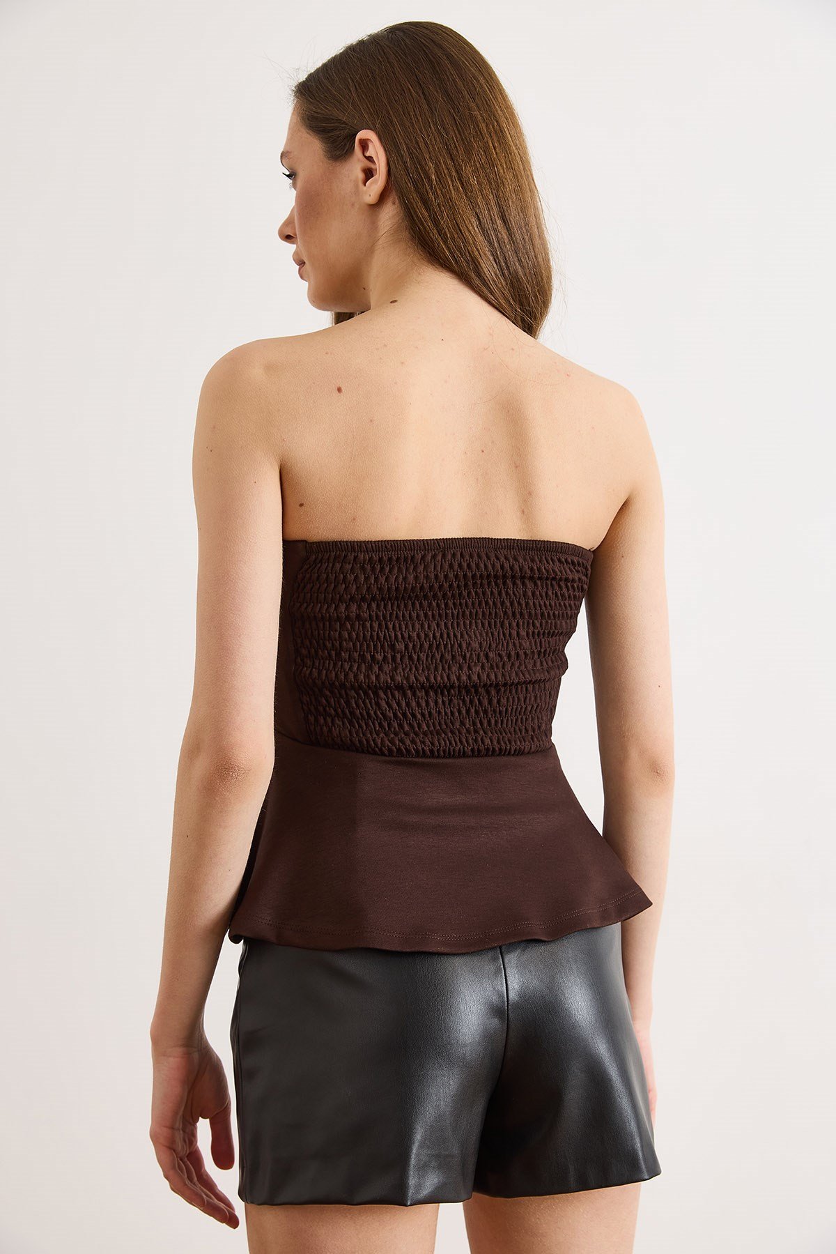 Drape Detaylı Straplez Bluz Kahverengi