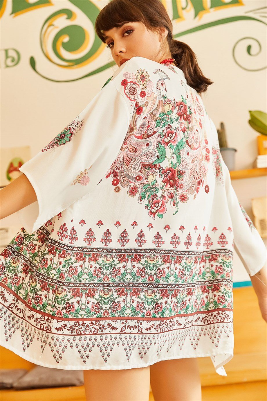 Eteği Sulu Kimono Ekru