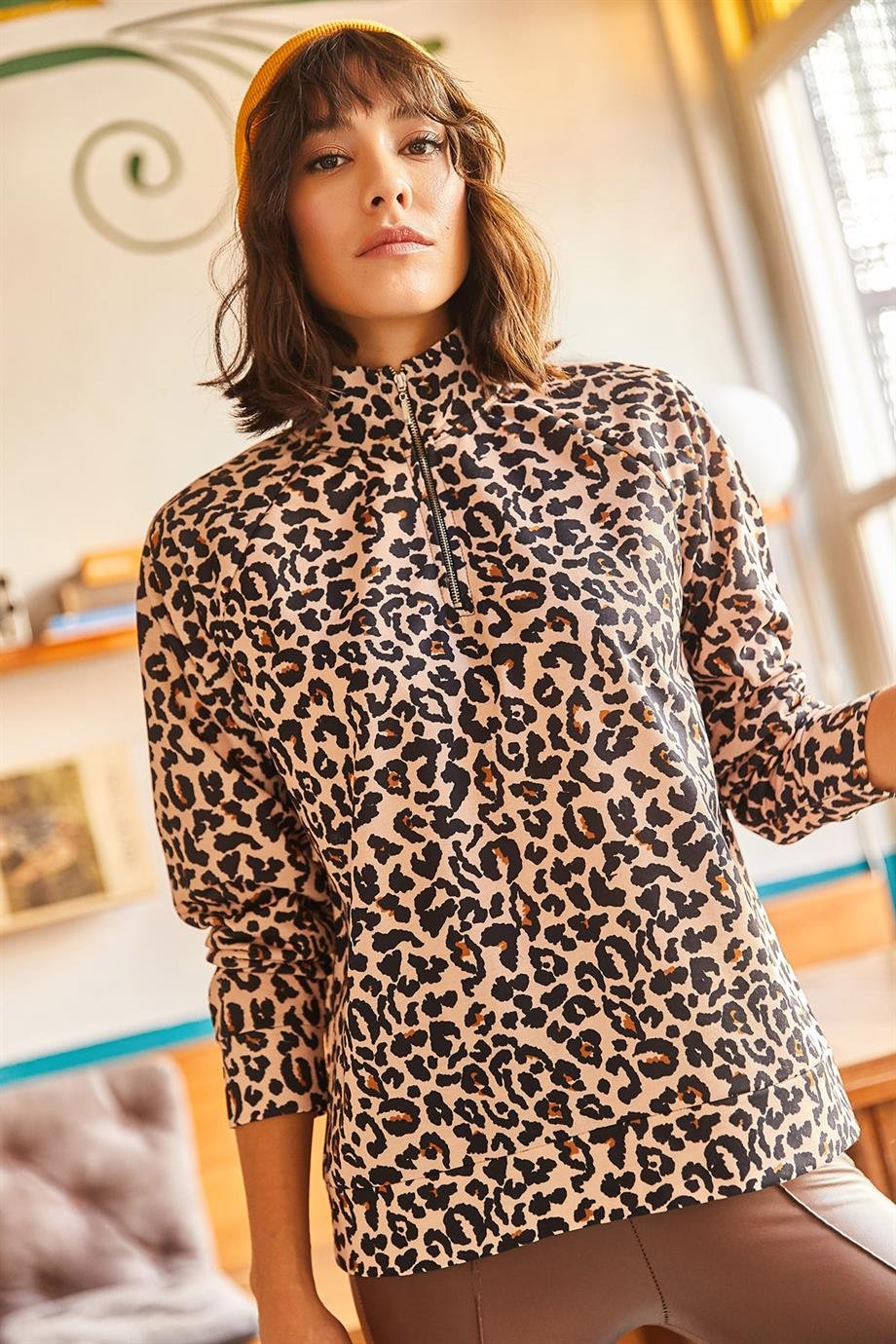 Fermuarlı Leopar Sweatshirt Vizon