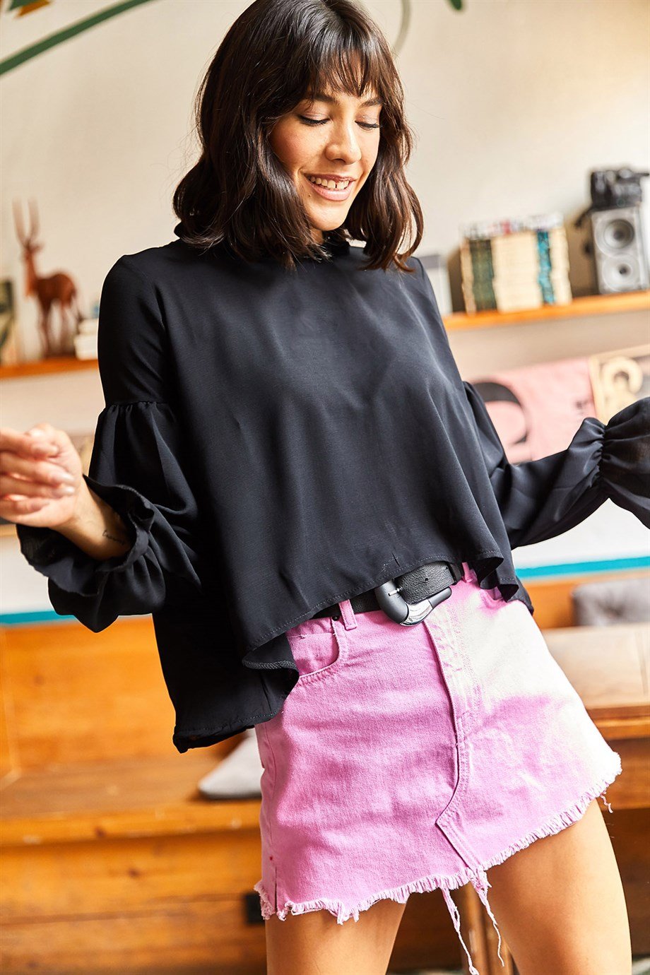 Fırfırlı Yaka Oversize Dokuma Bluz Siyah