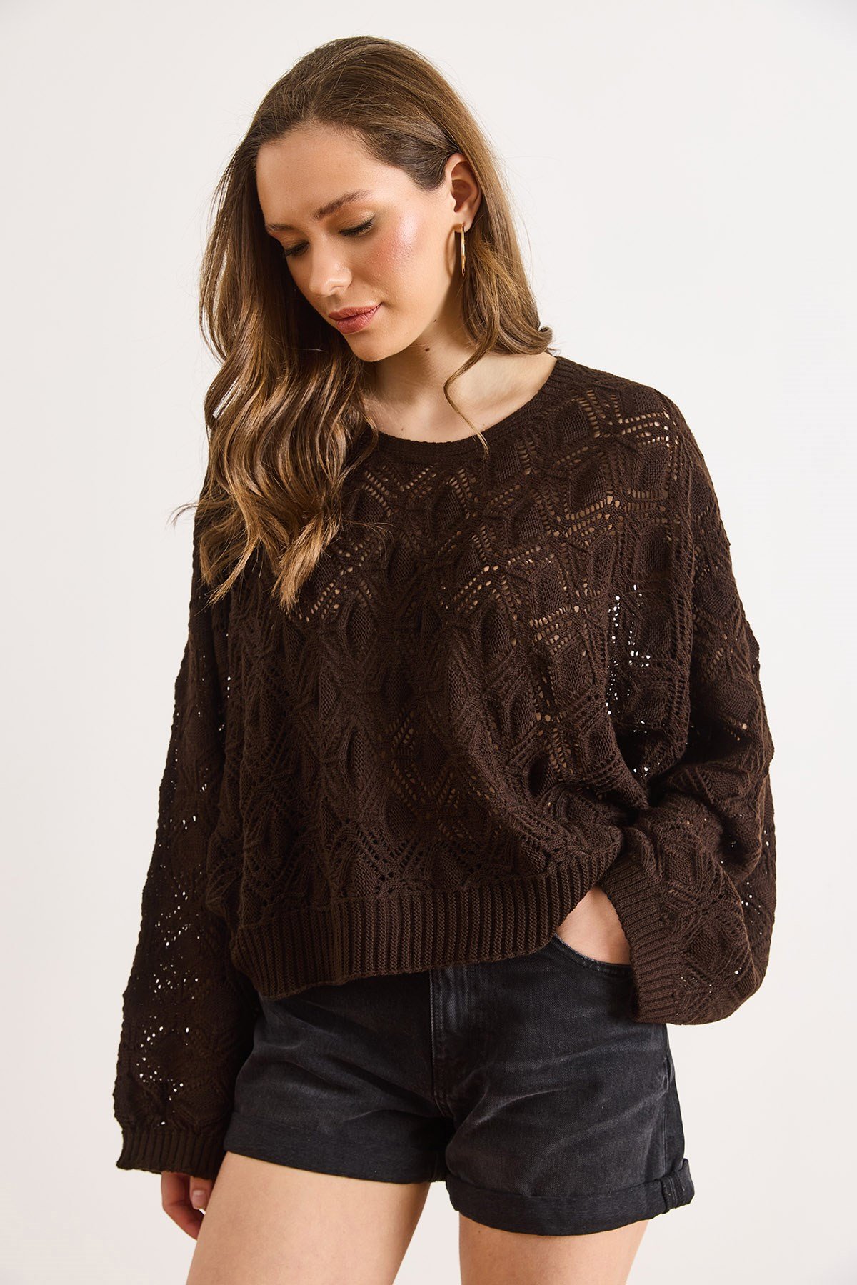 Geometrik Detaylı Loose Fit Mevsimlik Triko Bluz Acı Kahve
