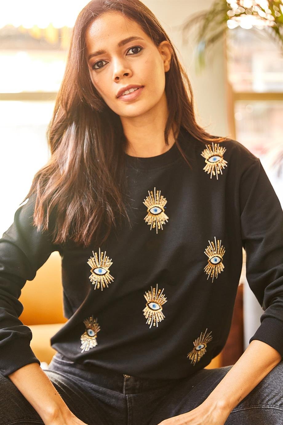 Göz Nakışlı Mevsimlik Sweatshirt Siyah