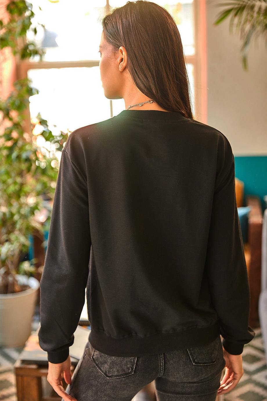 Göz Nakışlı Mevsimlik Sweatshirt Siyah