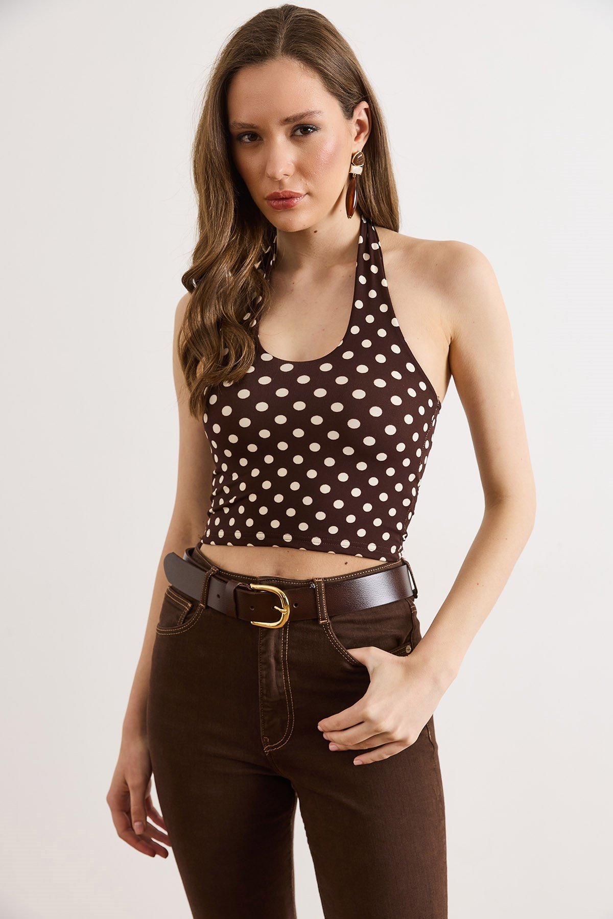 Halter Yaka Puantiye Crop Bluz Kahverengi