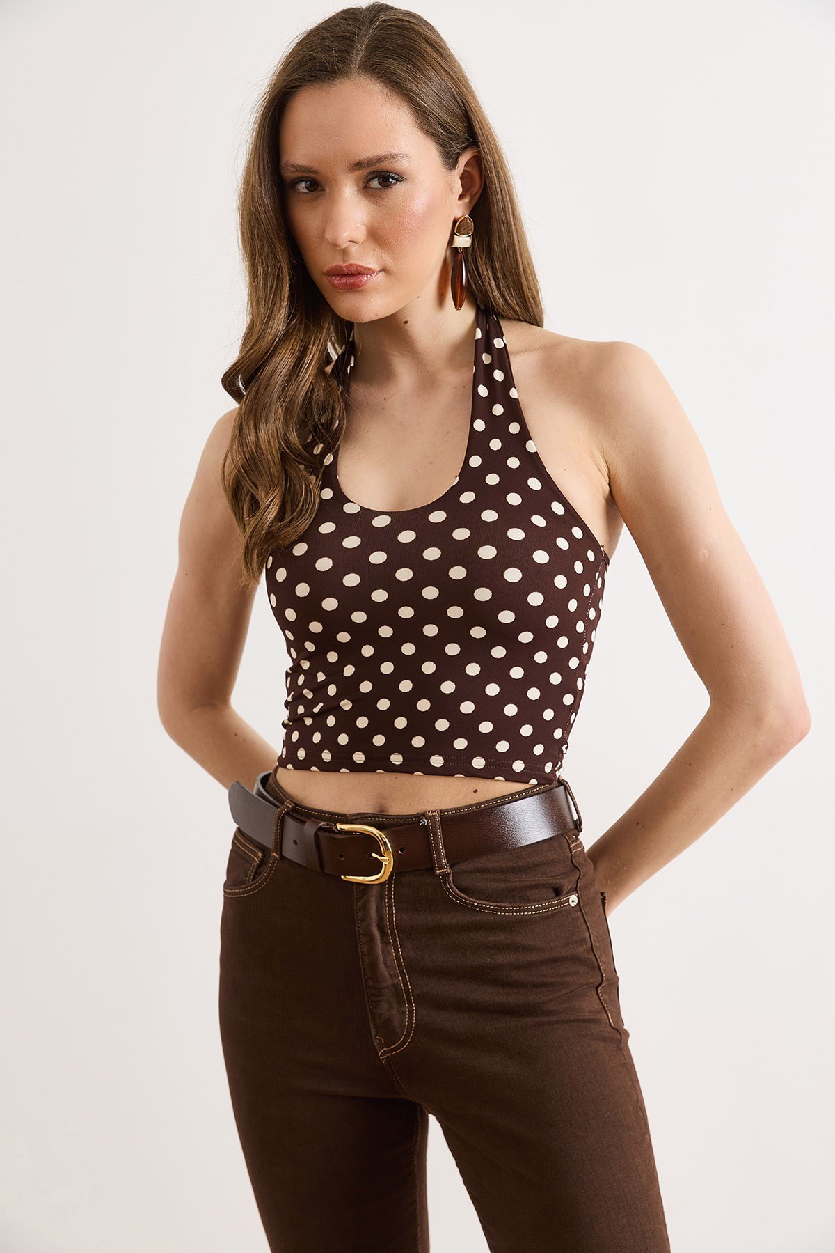 Halter Yaka Puantiye Crop Bluz Kahverengi