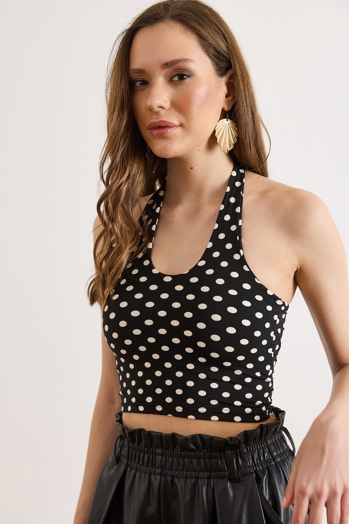Halter Yaka Puantiye Crop Bluz Siyah