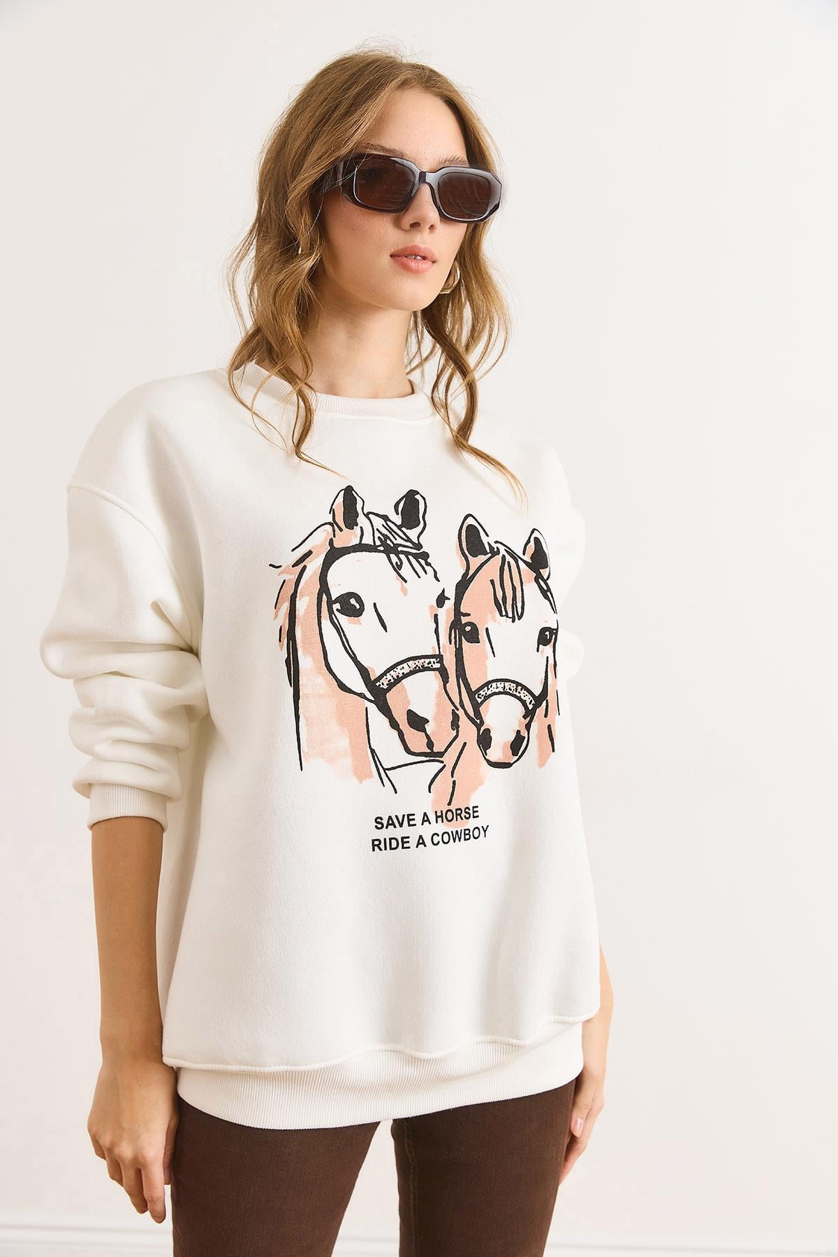 Horses Şardonlu Kalın Sweatshirt Beyaz