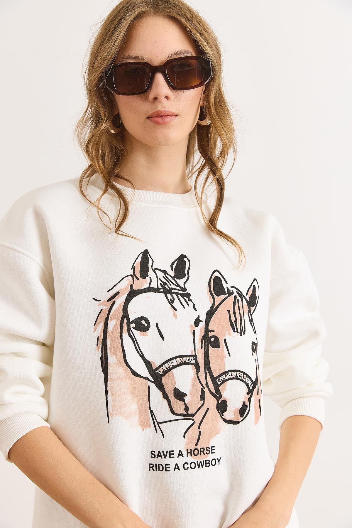 Horses Şardonlu Kalın Sweatshirt Beyaz