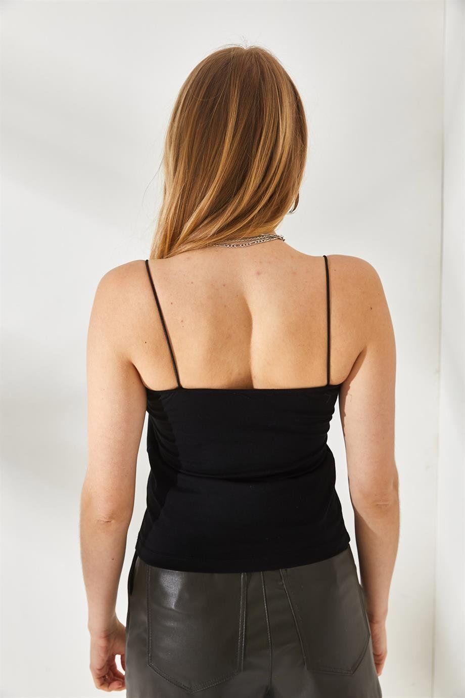 İp Askılı Likralı Body Siyah