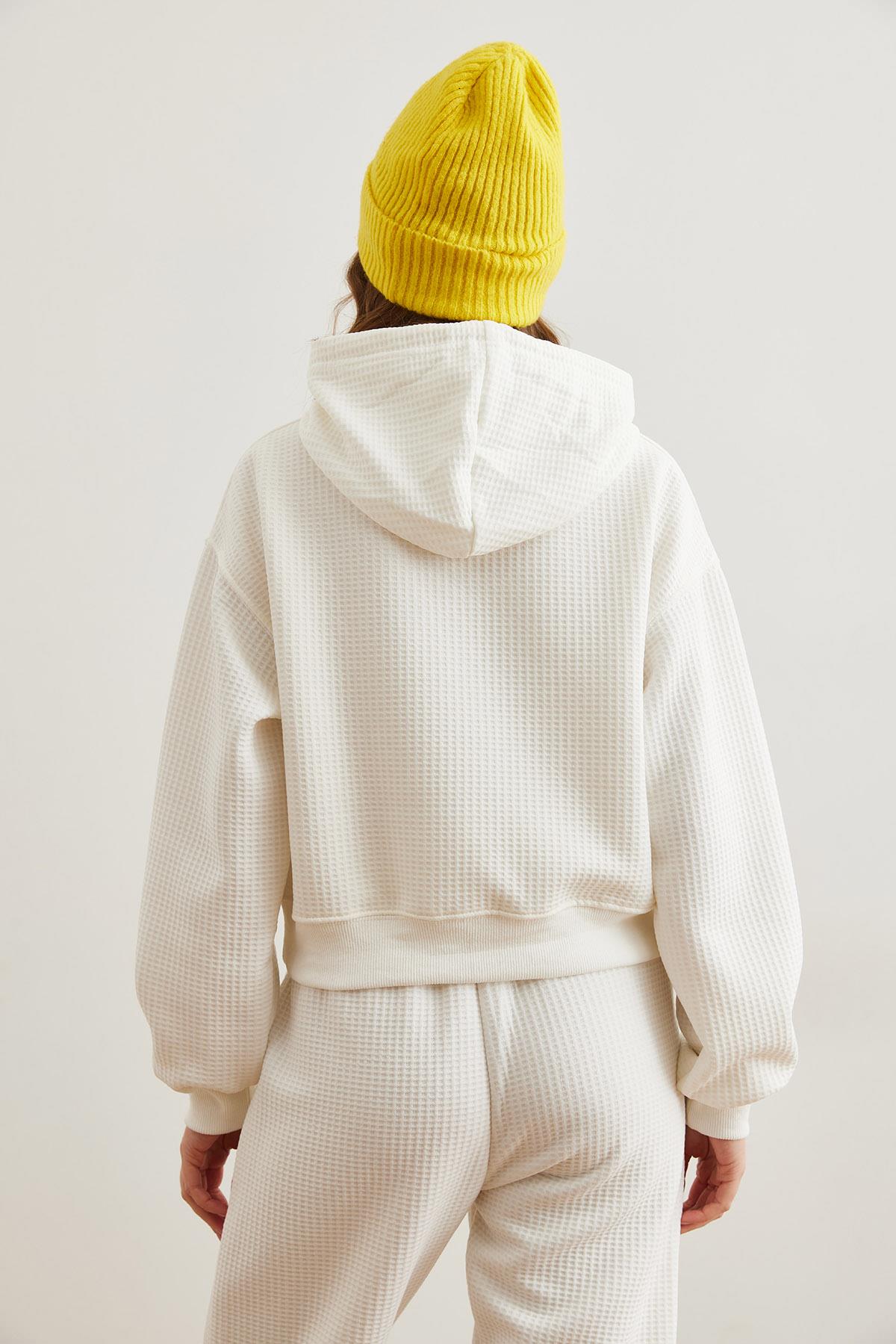 Kapüşonlu Bağcıklı Waffle Sweatshirt Beyaz