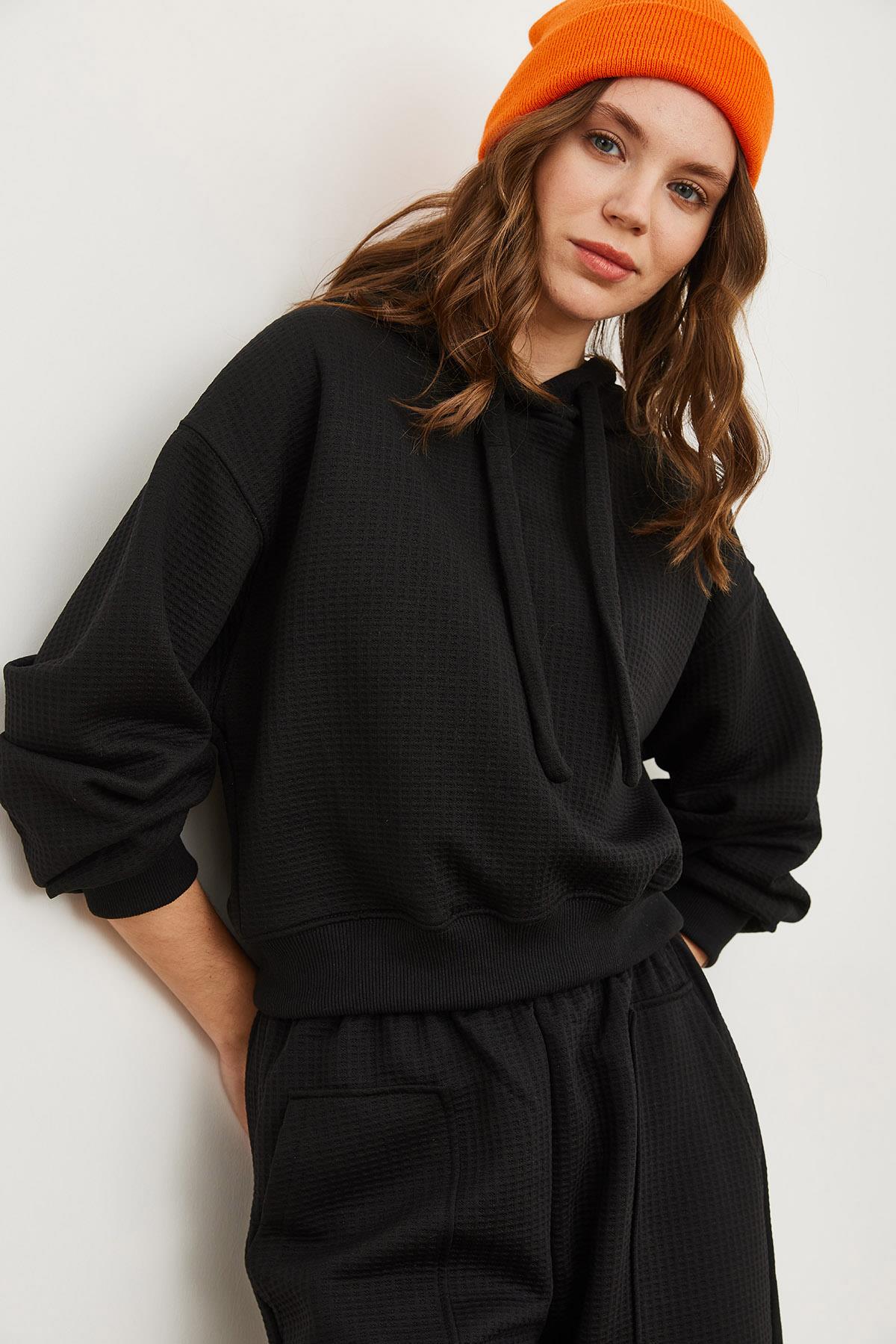 Kapüşonlu Bağcıklı Waffle Sweatshirt Siyah