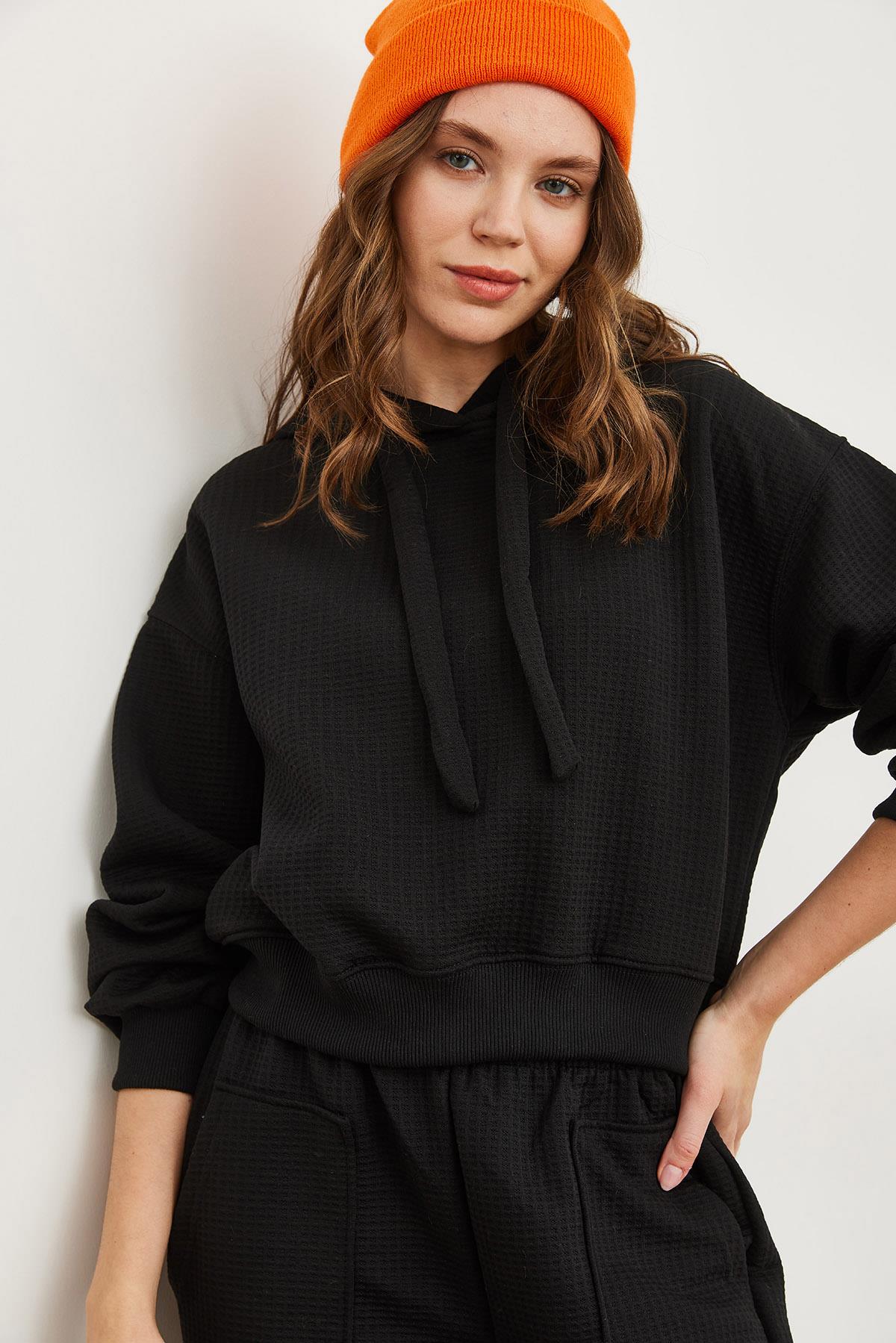Kapüşonlu Bağcıklı Waffle Sweatshirt Siyah