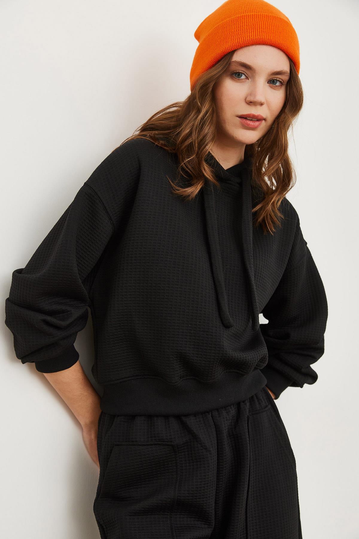 Kapüşonlu Bağcıklı Waffle Sweatshirt Siyah