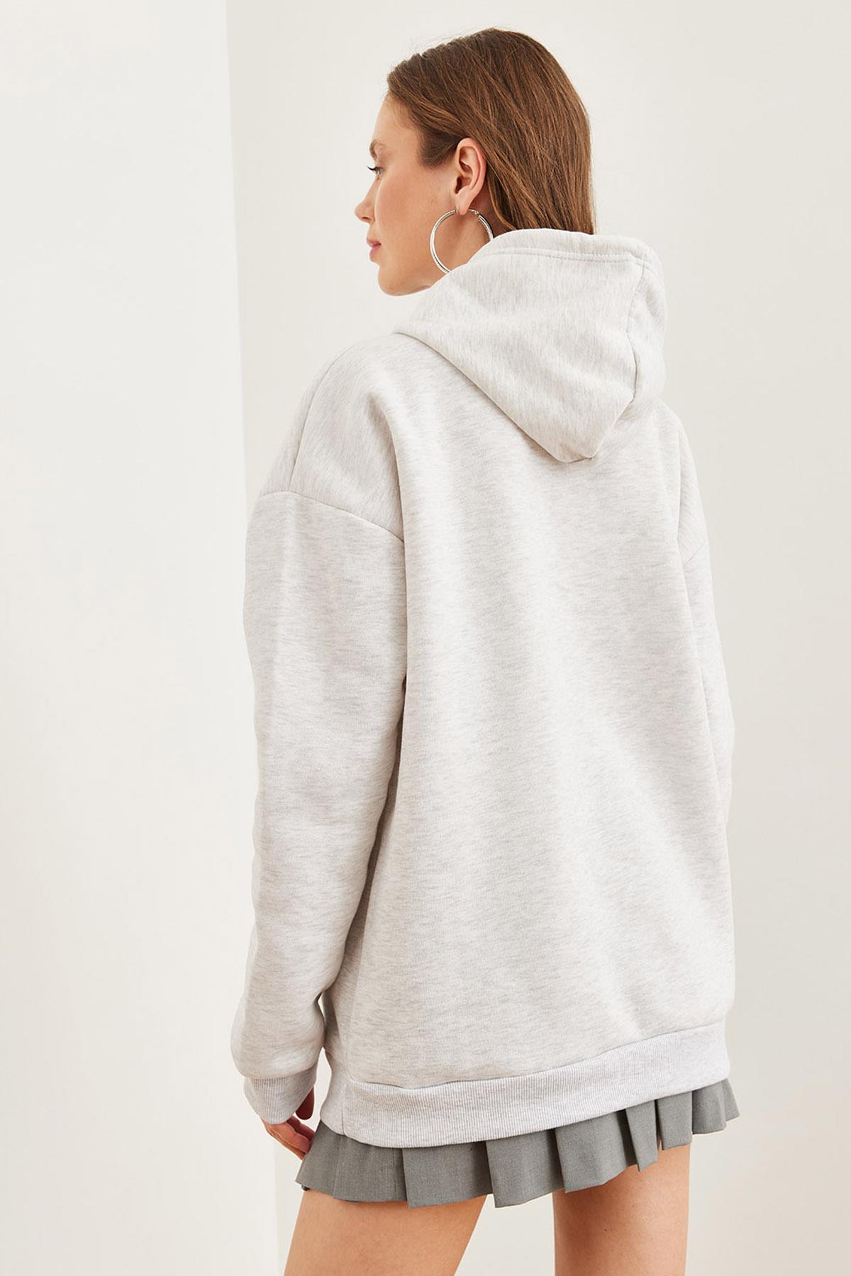 Kapüşonlu Kanguru Cepli Şardonlu Oversize Sweatshirt Gri Melanj