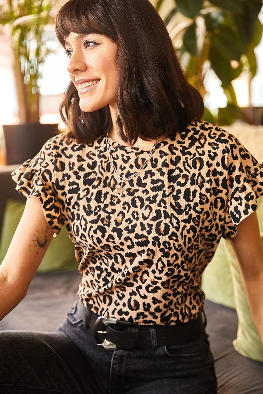 Kolu Fırfırlı Kaşkorse Tişört Vizon Leopar