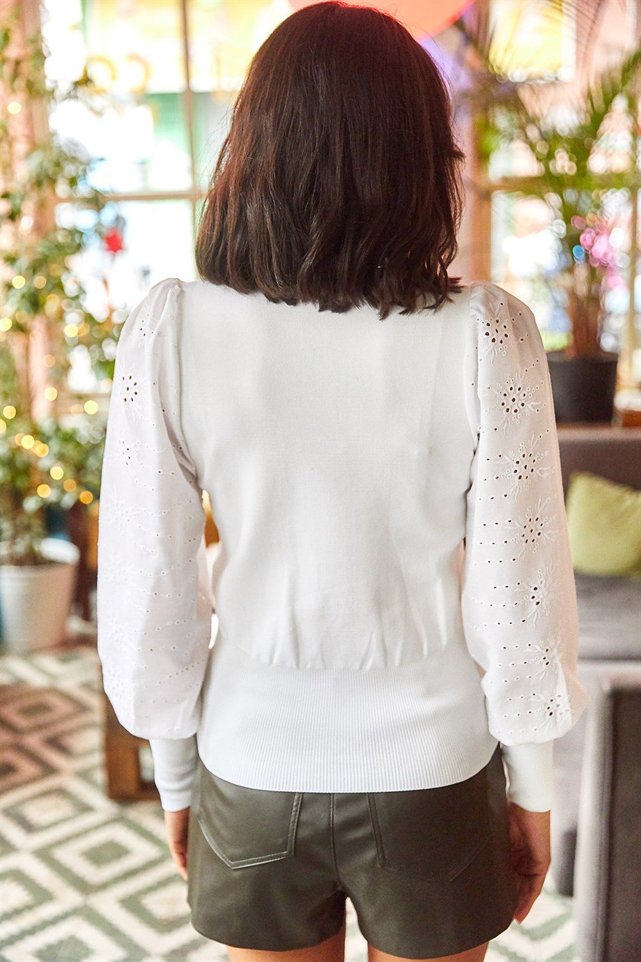 Kolu Fisto Damla Detaylı Crop Triko Bluz Ekru