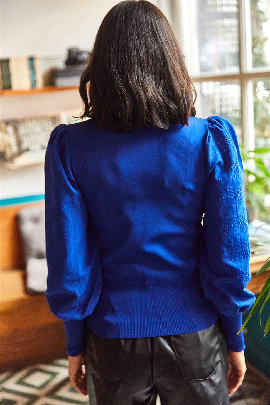 Kolu Fisto Damla Detaylı Crop Triko Bluz Saks Mavi