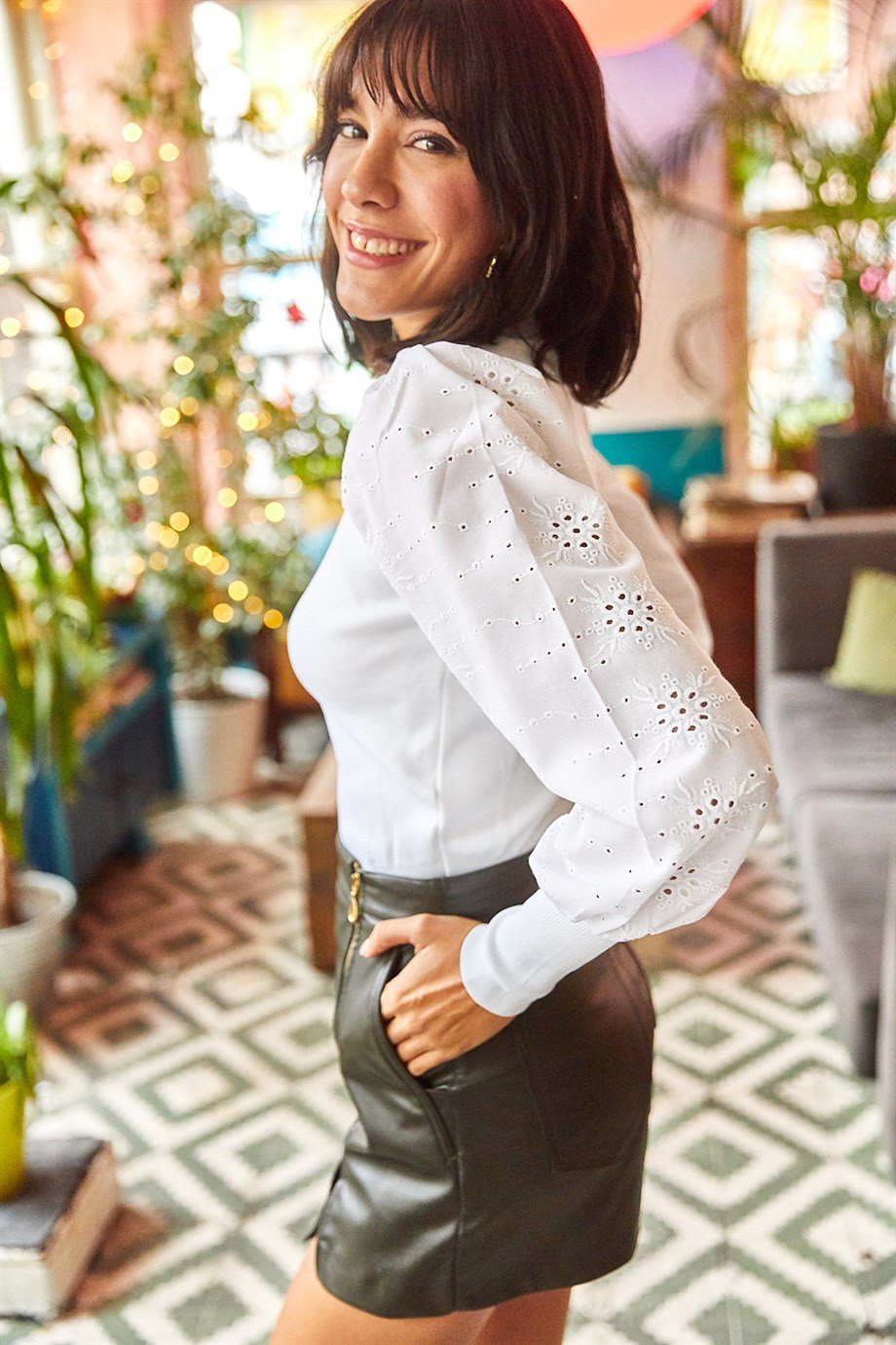 Kolu Fisto Damla Detaylı Crop Triko Bluz Ekru