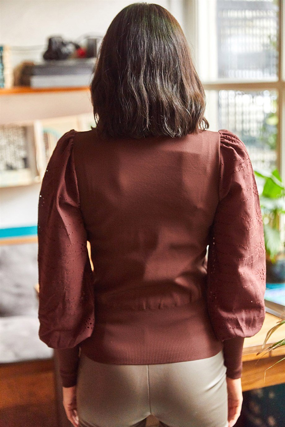 Kolu Fisto Damla Detaylı Crop Triko Bluz Acı Kahve