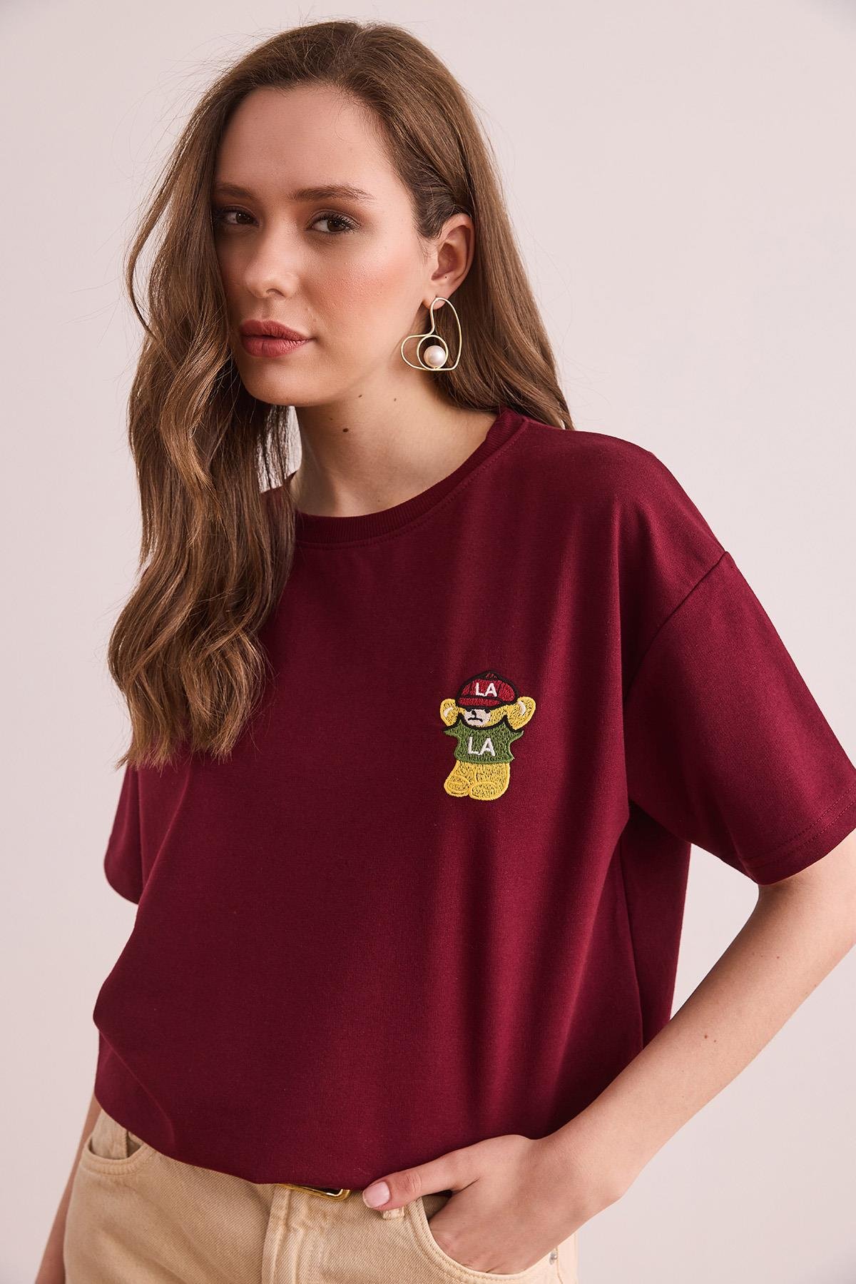 LA Nakışlı Boyfriend 2 İp Tişört Bordo