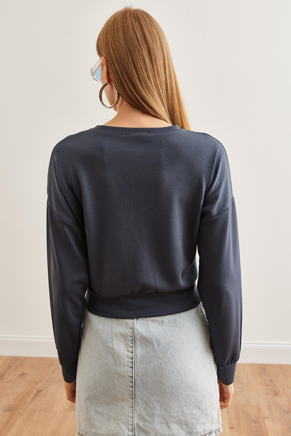 Modal Tuşeli Crop Sweatshirt Füme