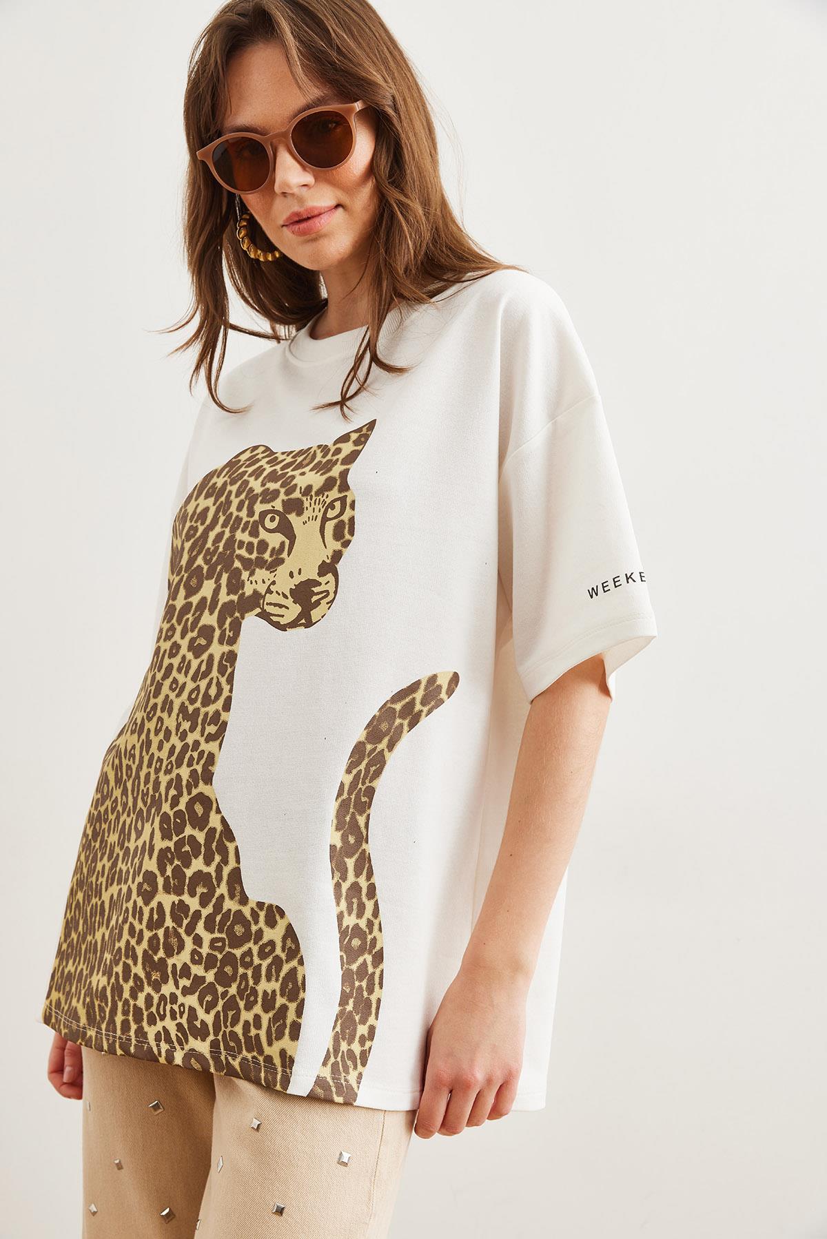 Ön Arka Baskılı 2 iplik Unisex Oversize Tişört Ekru Leopar