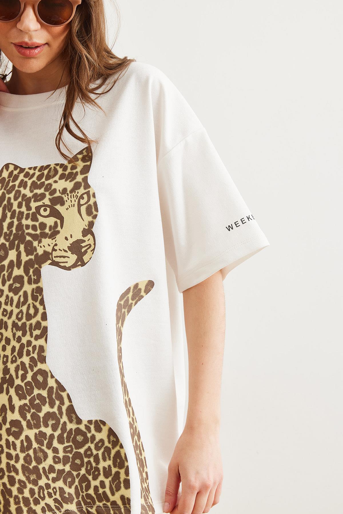 Ön Arka Baskılı 2 iplik Unisex Oversize Tişört Ekru Leopar