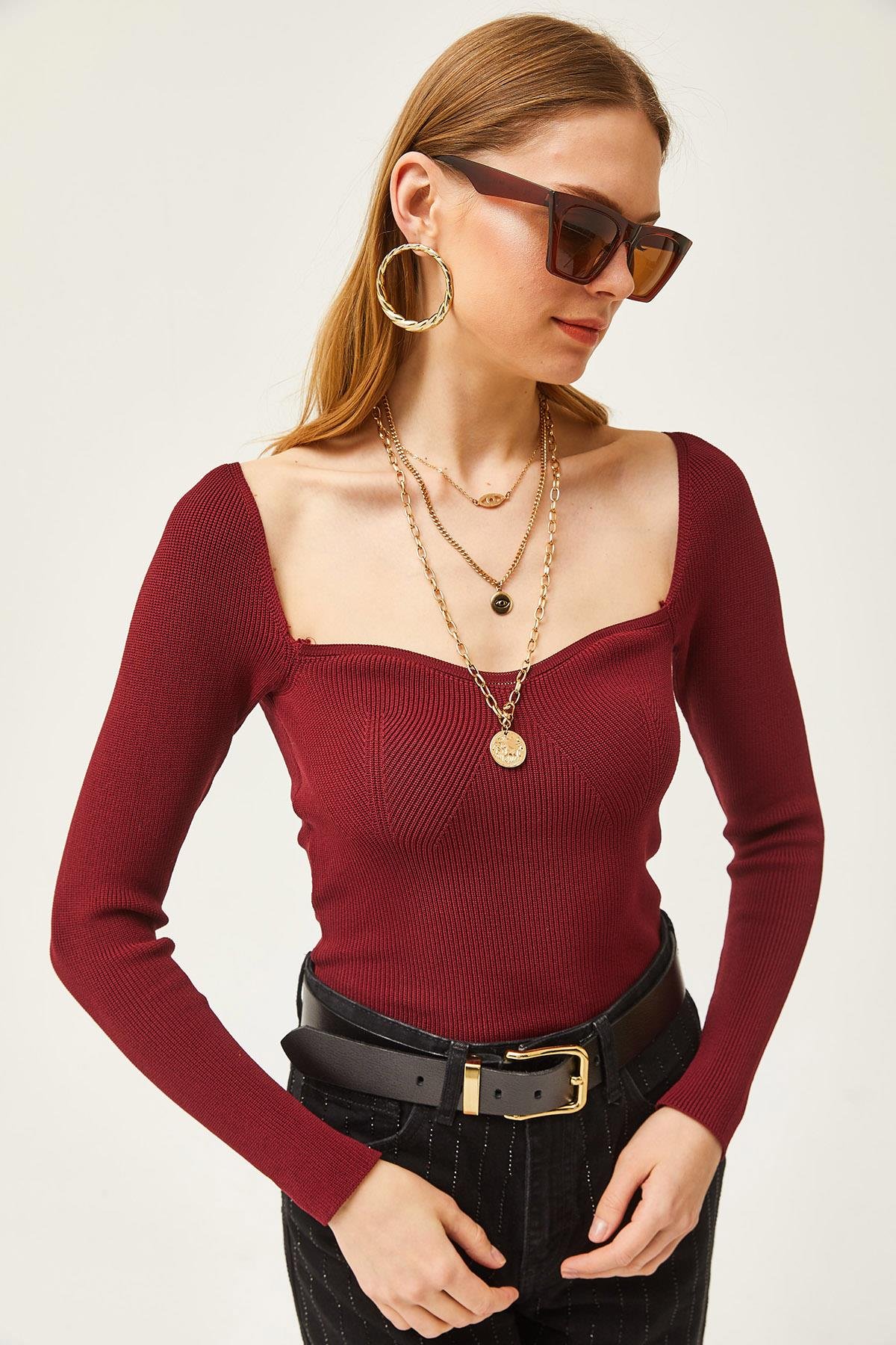 Öpücük Yaka Crop Triko Bluz Bordo