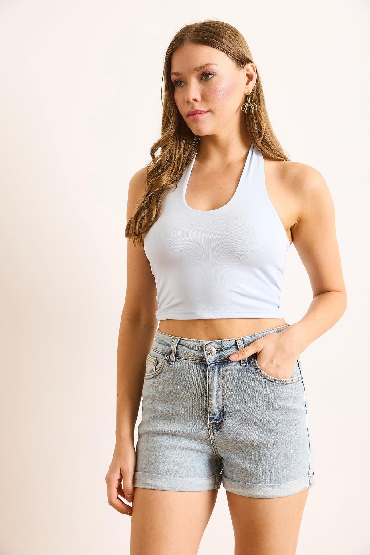 Paçası Katlama Detaylı Cepli Likra Denim Şort Açık Mavi