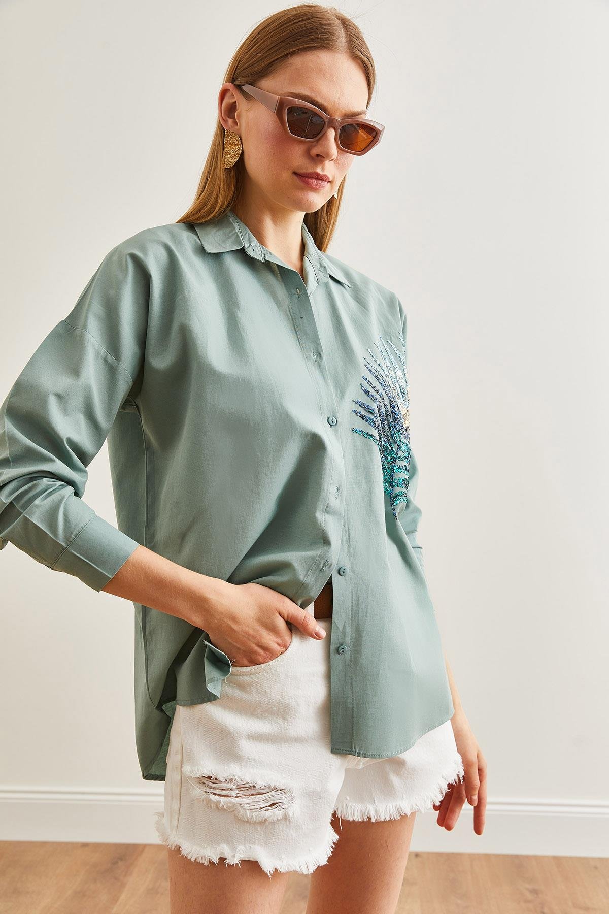 Palmiye Pul Detaylı Oversize Dokuma Poplin Gömlek Çağla Yeşili