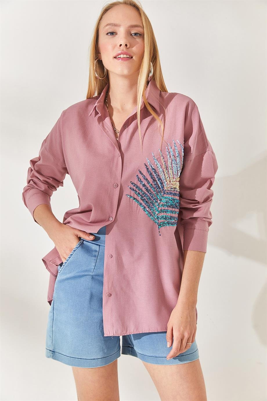 Palmiye Pul Detaylı Oversize Dokuma Poplin Gömlek Gül Kurusu