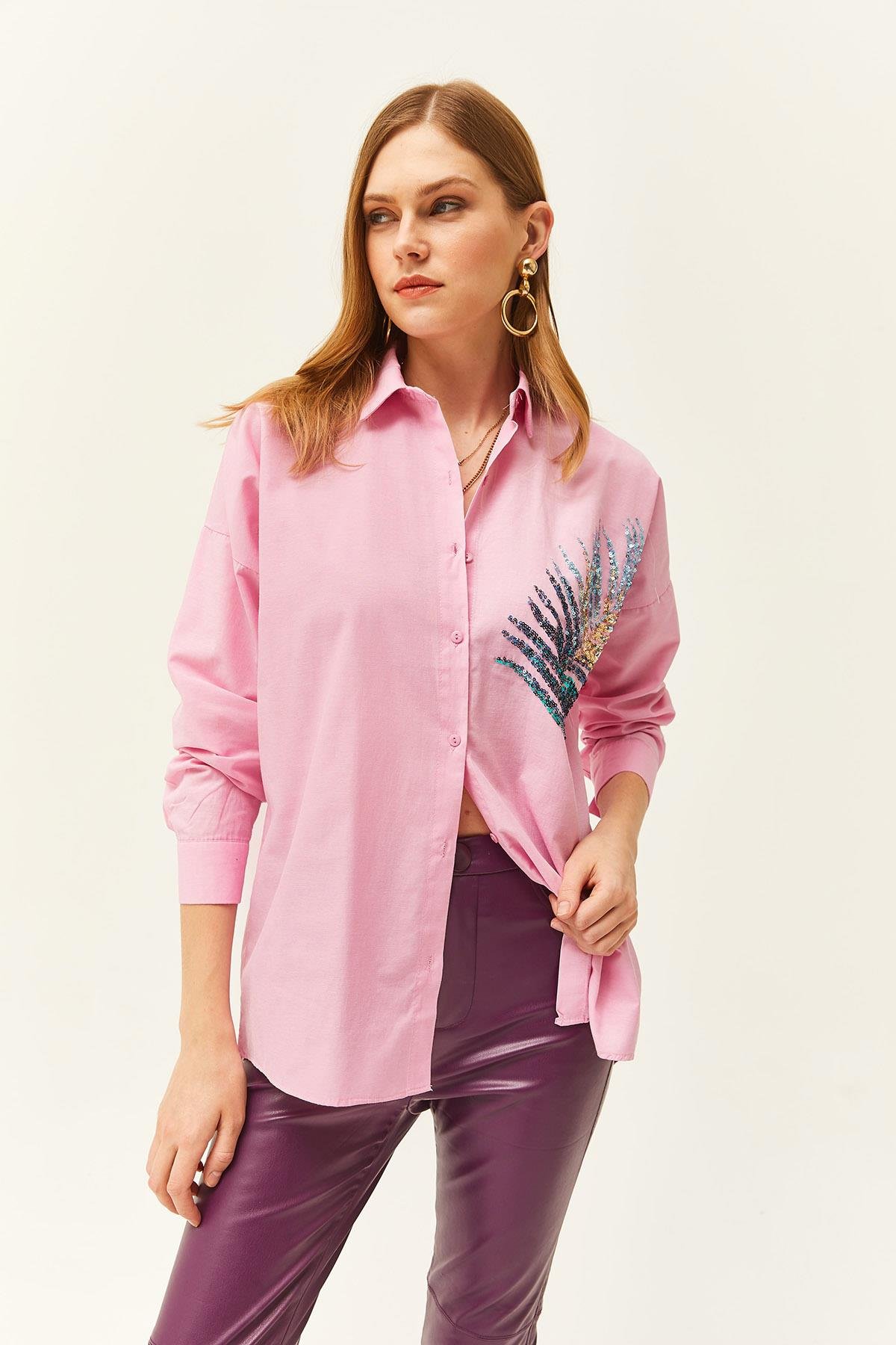 Palmiye Pul Detaylı Oversize Dokuma Poplin Gömlek Şeker Pembe
