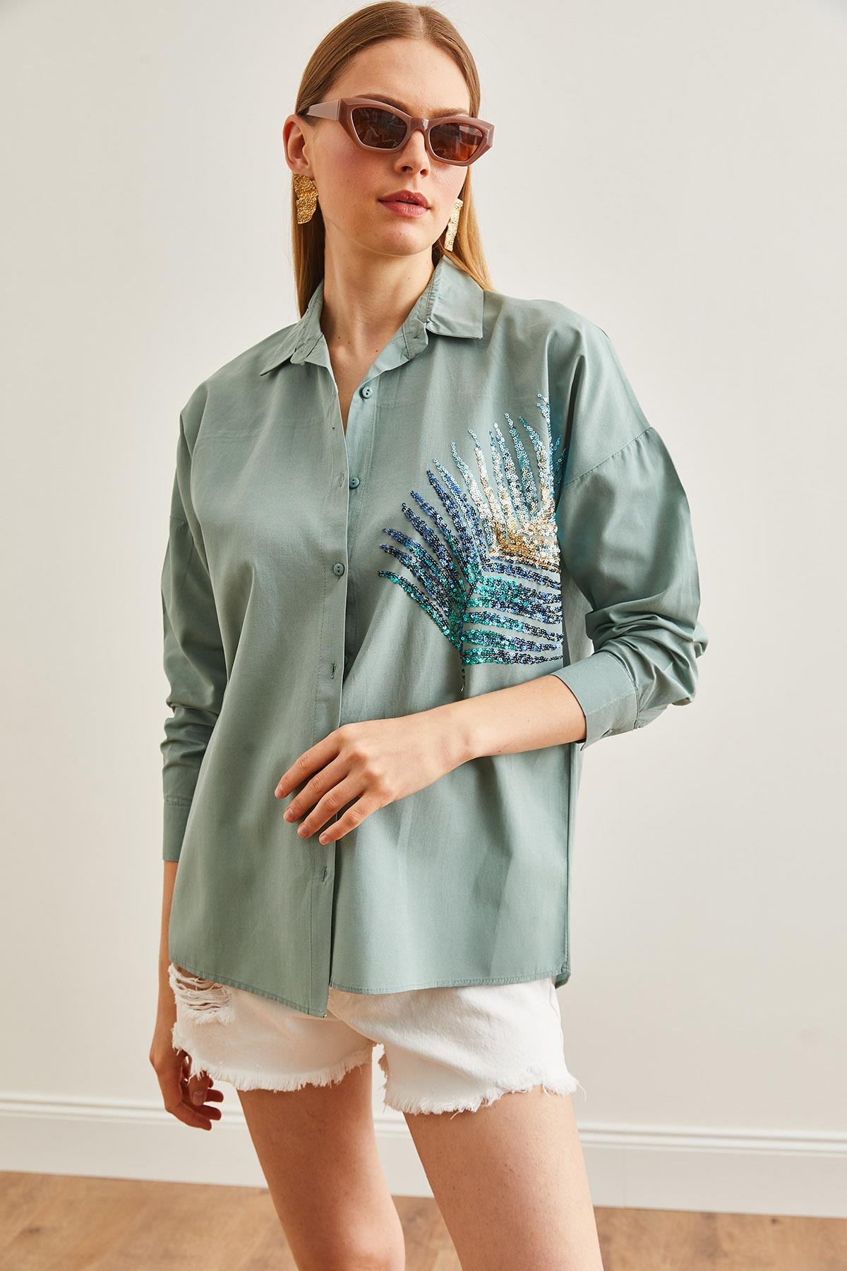 Palmiye Pul Detaylı Oversize Dokuma Poplin Gömlek Çağla Yeşili