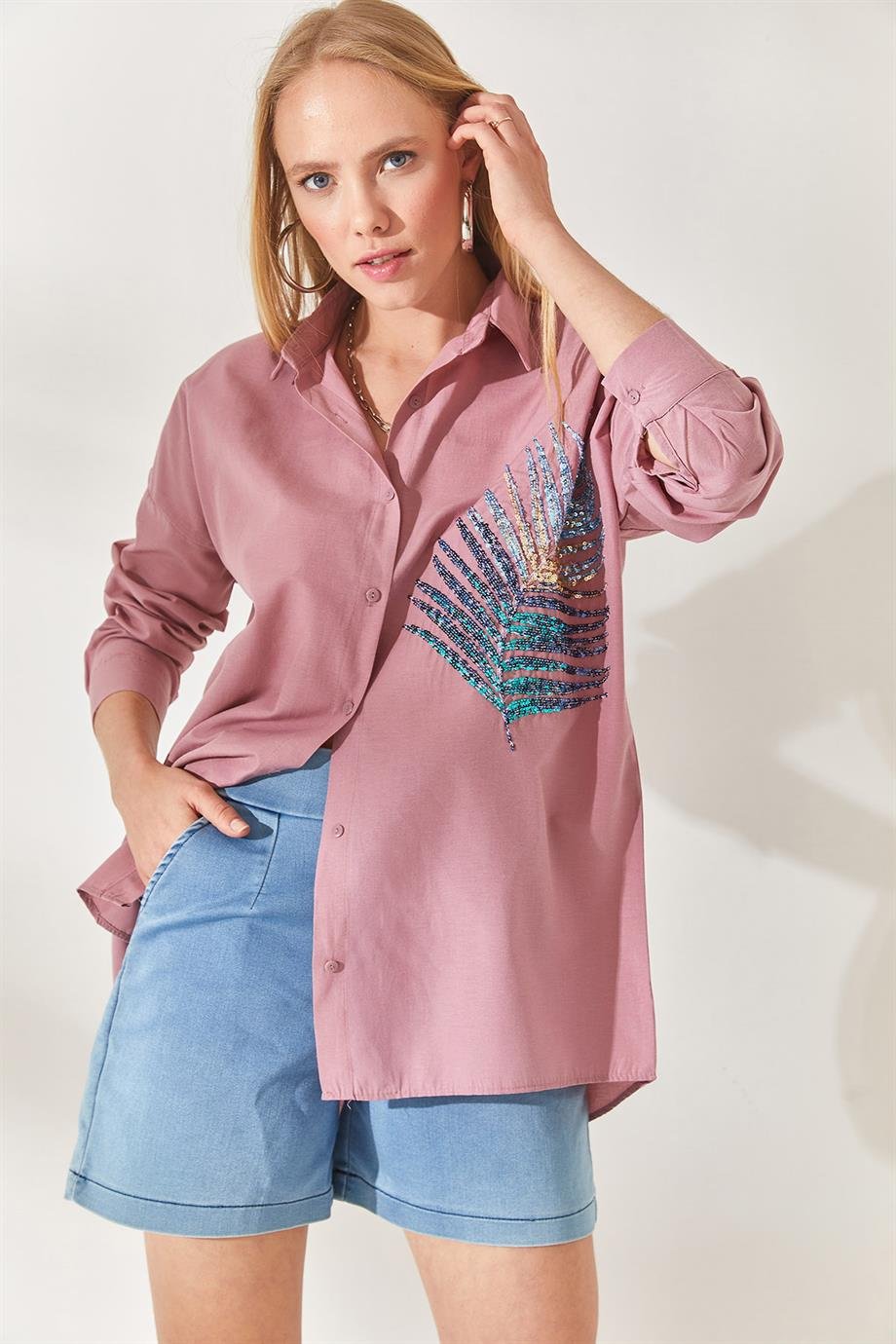 Palmiye Pul Detaylı Oversize Dokuma Poplin Gömlek Gül Kurusu