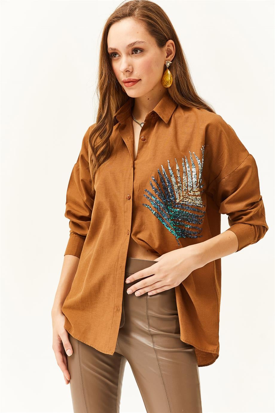 Palmiye Pul Detaylı Oversize Dokuma Poplin Gömlek Kahverengi