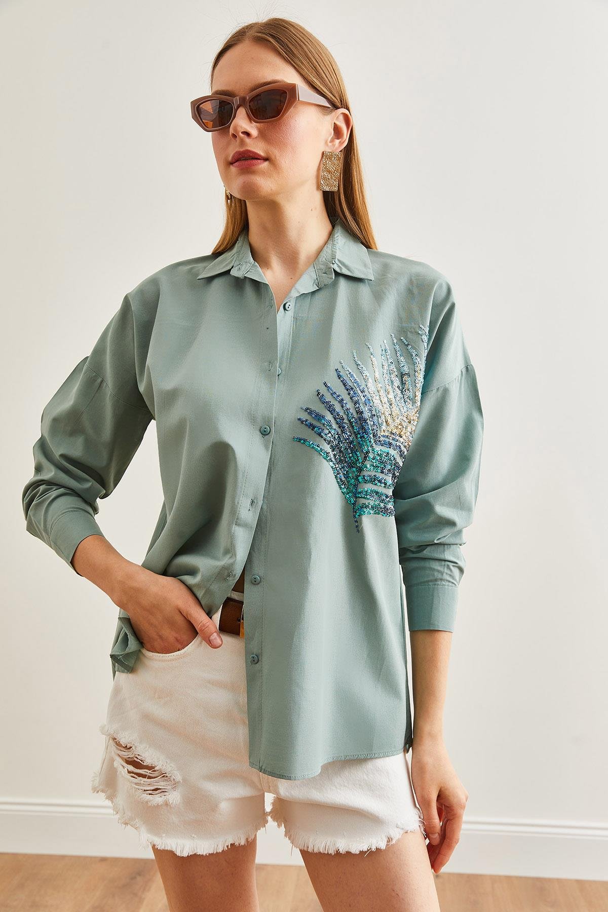 Palmiye Pul Detaylı Oversize Dokuma Poplin Gömlek Çağla Yeşili