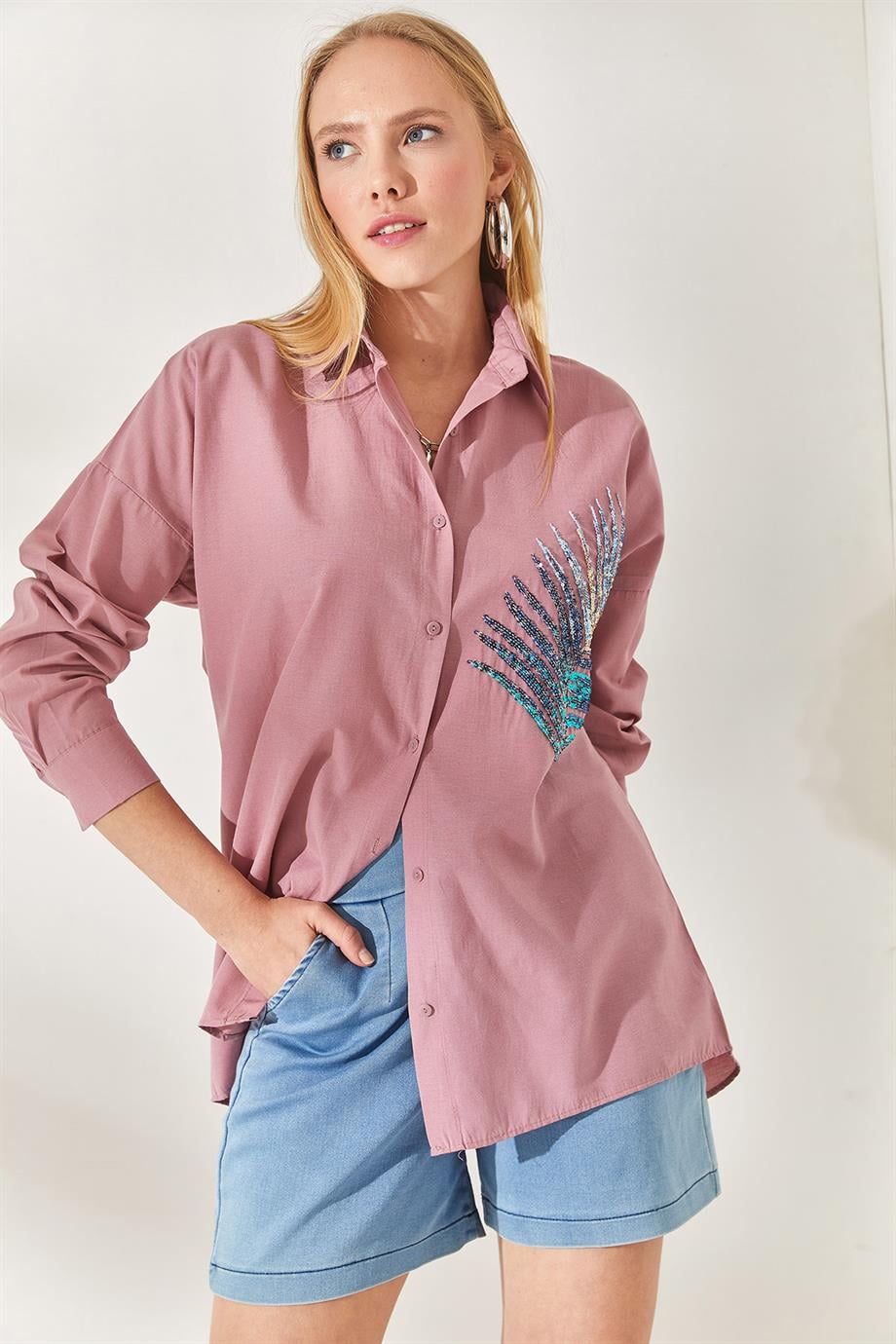 Palmiye Pul Detaylı Oversize Dokuma Poplin Gömlek Gül Kurusu
