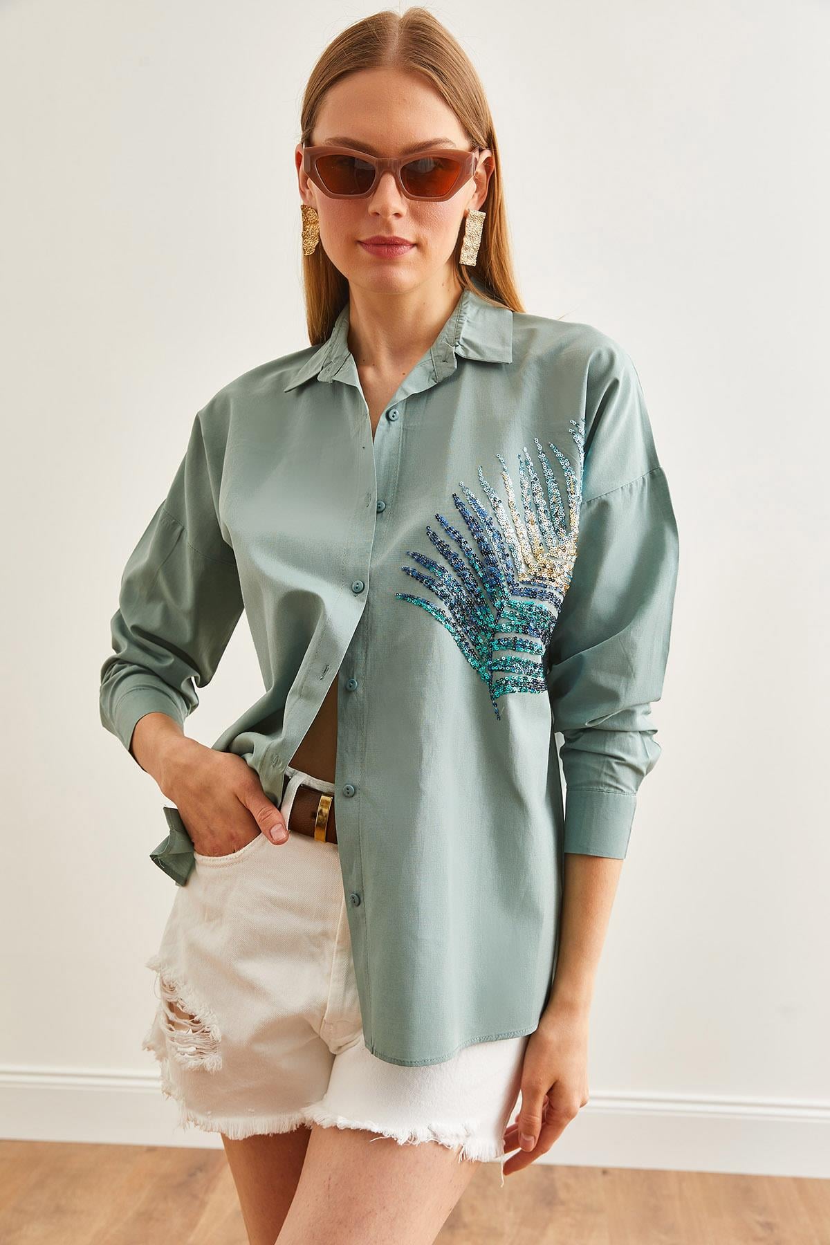 Palmiye Pul Detaylı Oversize Dokuma Poplin Gömlek Çağla Yeşili