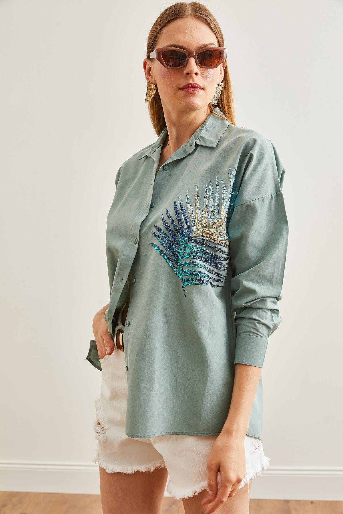 Palmiye Pul Detaylı Oversize Dokuma Poplin Gömlek Çağla Yeşili