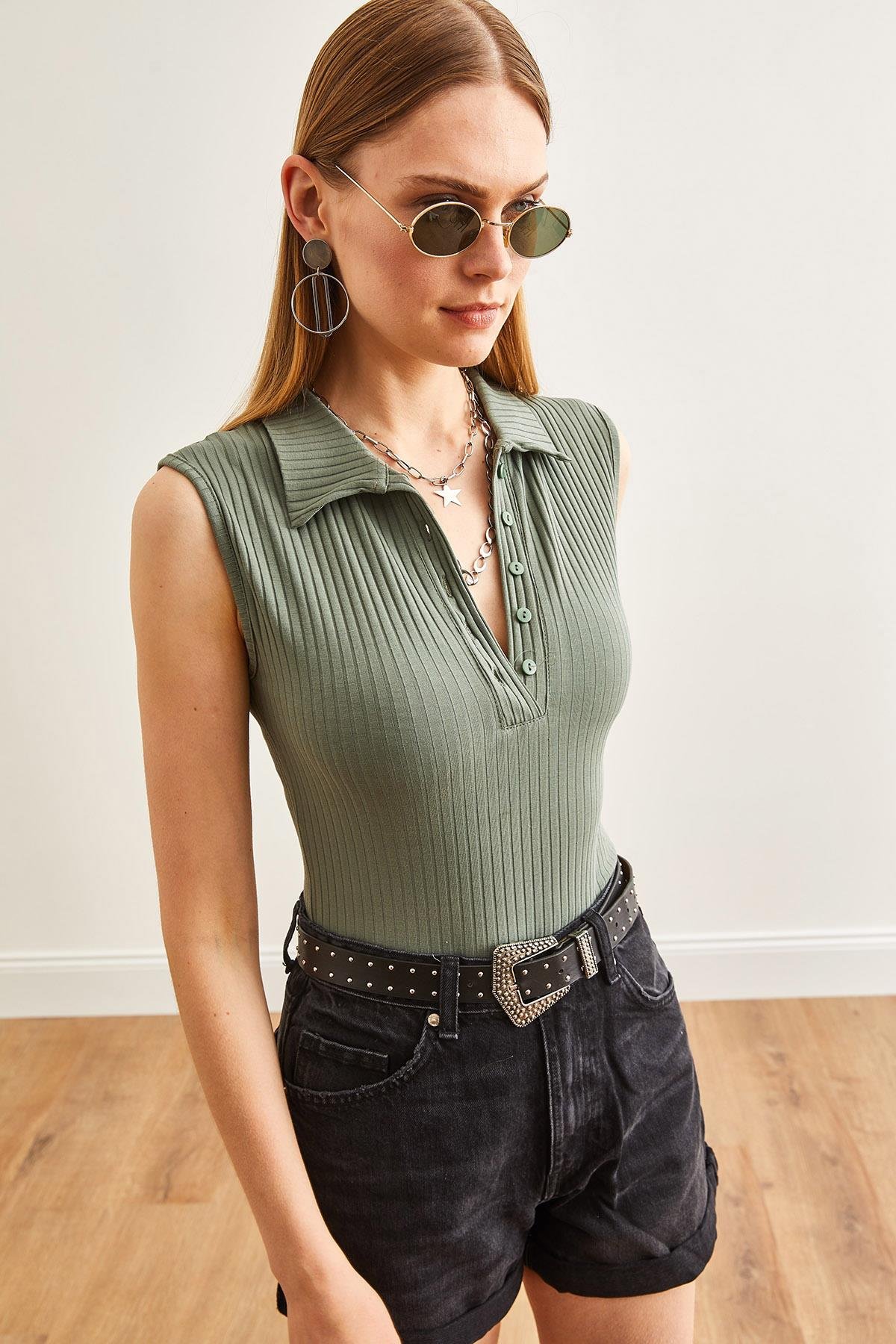 Polo Yaka Düğmeli Altı Çıtçıtlı Bodysuit Çağla Yeşili