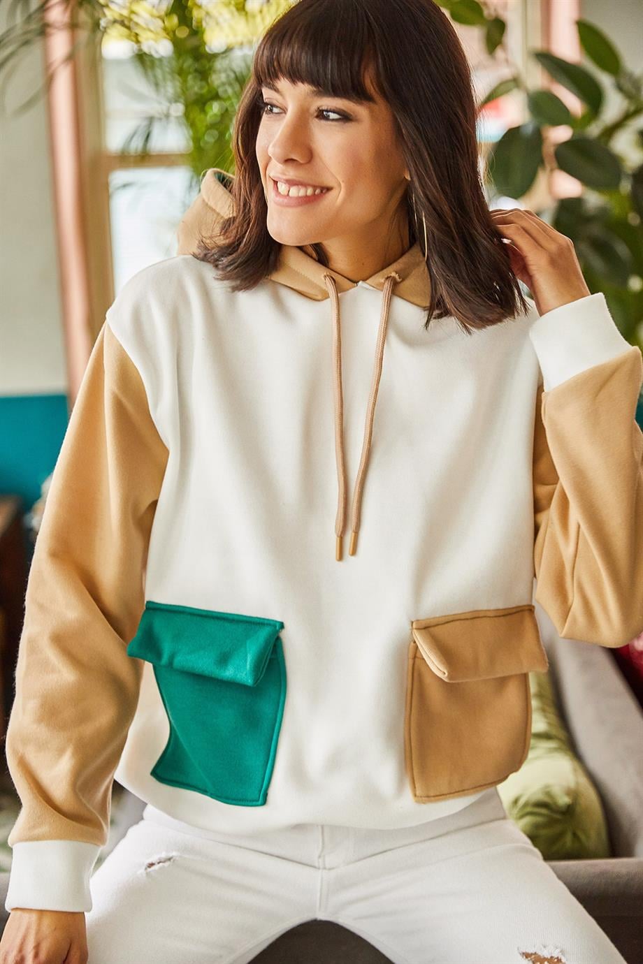 Renk Bloklu İçi Polarlı Sweatshirt Ekru Bej