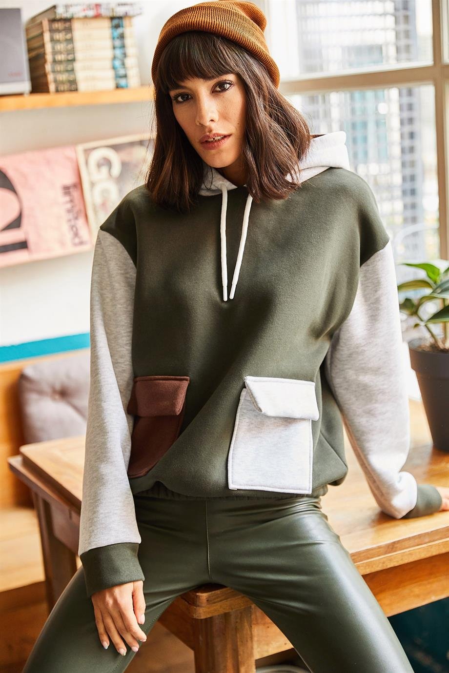Renk Bloklu İçi Polarlı Sweatshirt Haki Gri