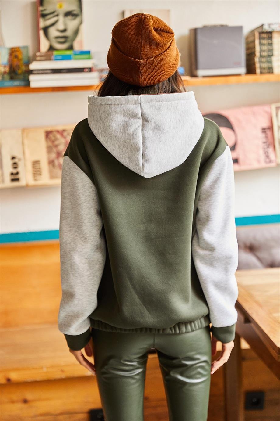 Renk Bloklu İçi Polarlı Sweatshirt Haki Gri