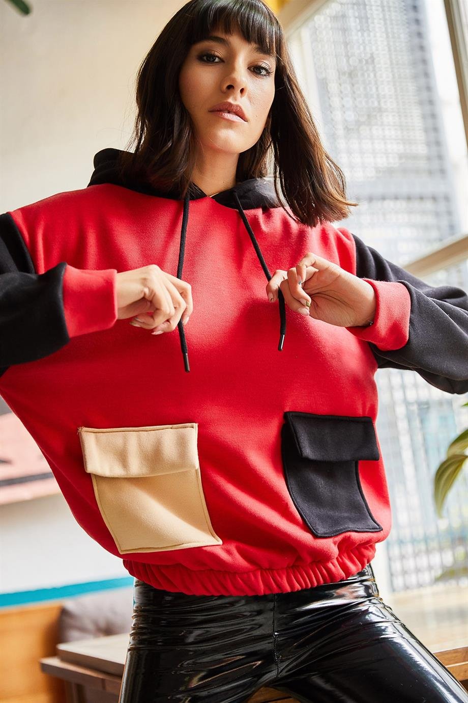 Renk Bloklu İçi Polarlı Sweatshirt Kırmızı Siyah