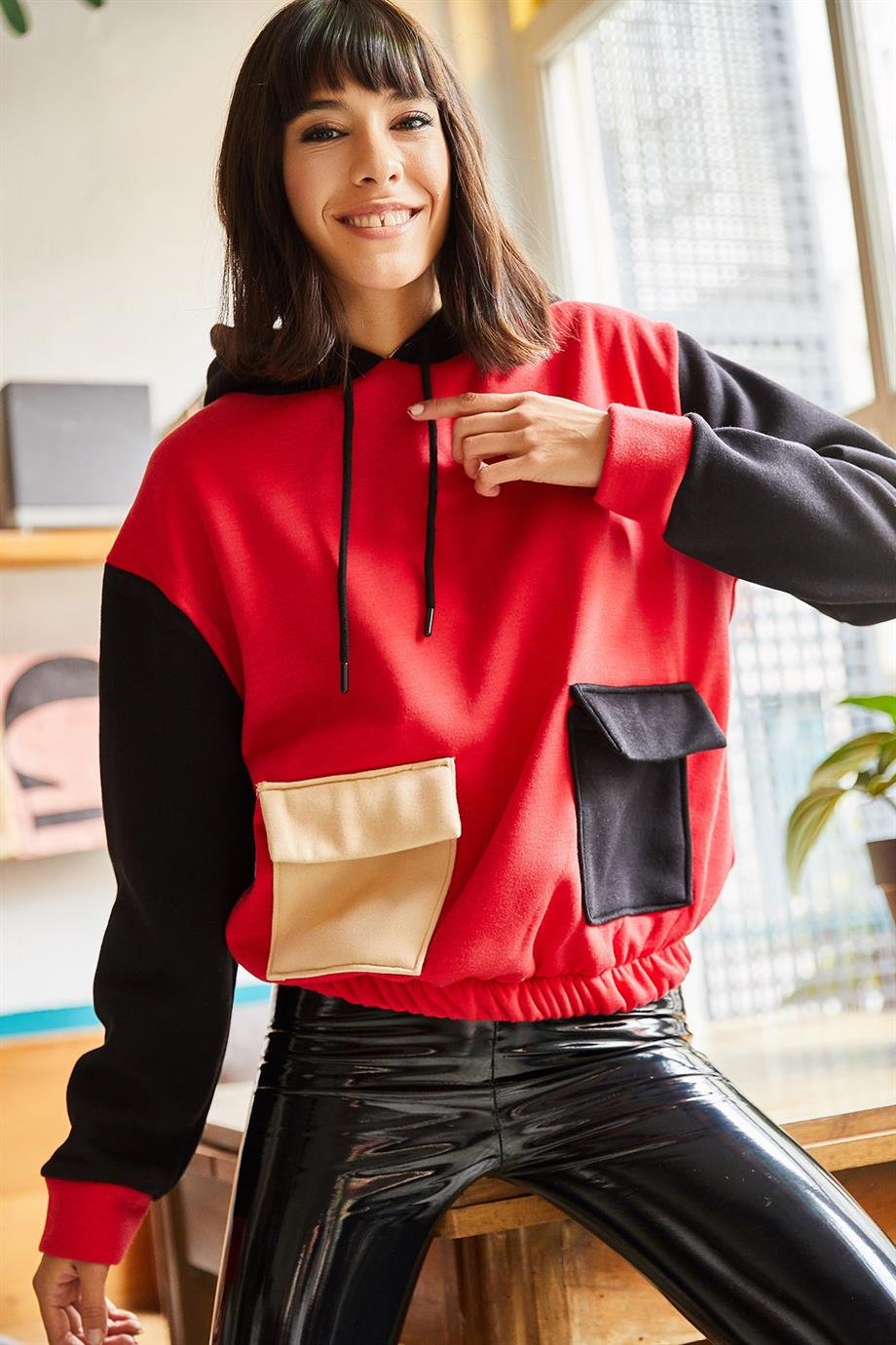 Renk Bloklu İçi Polarlı Sweatshirt Kırmızı Siyah