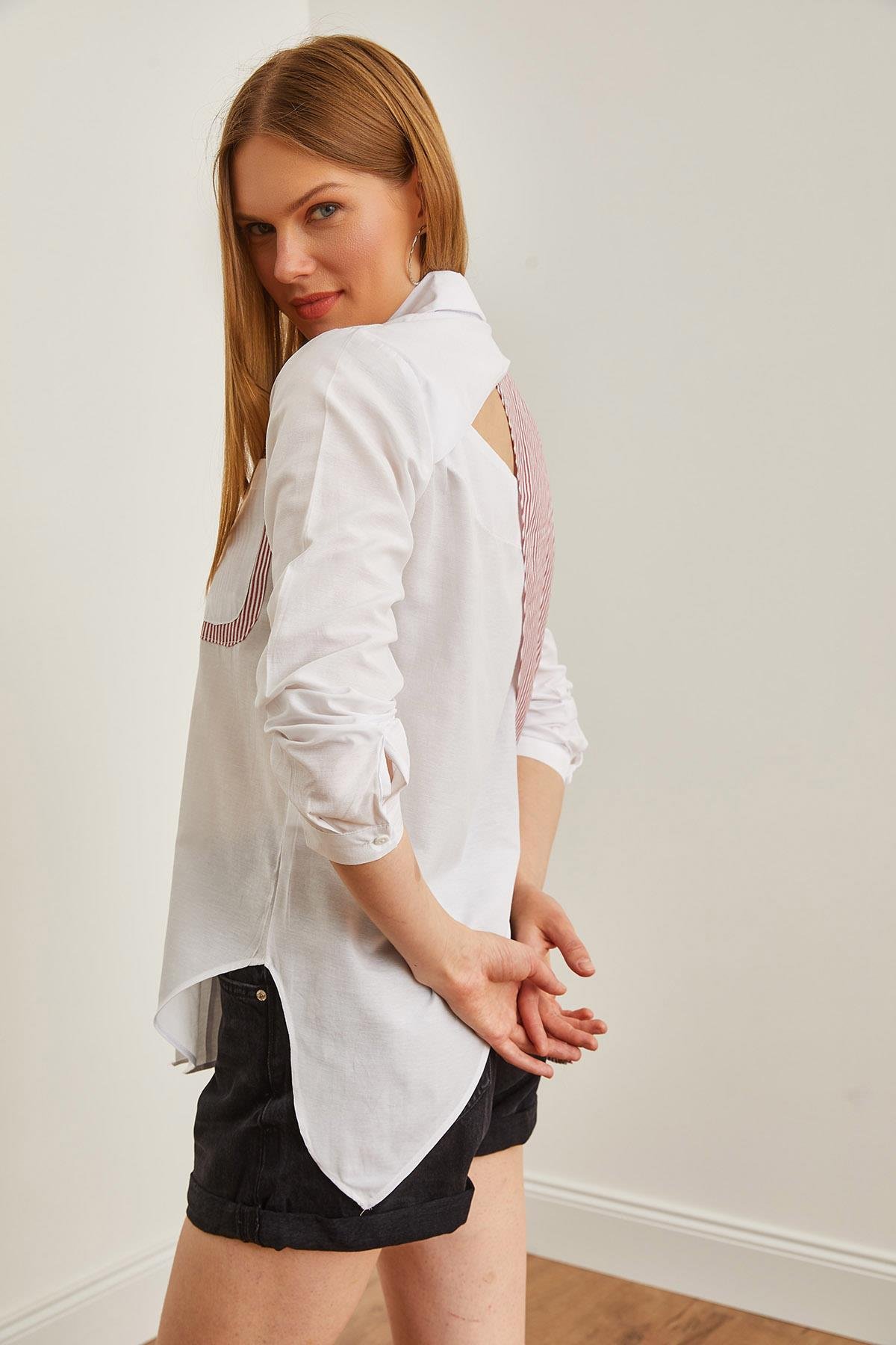 Sırtı Cut Out Detaylı Sambre Oversize Gömlek Bordo Beyaz