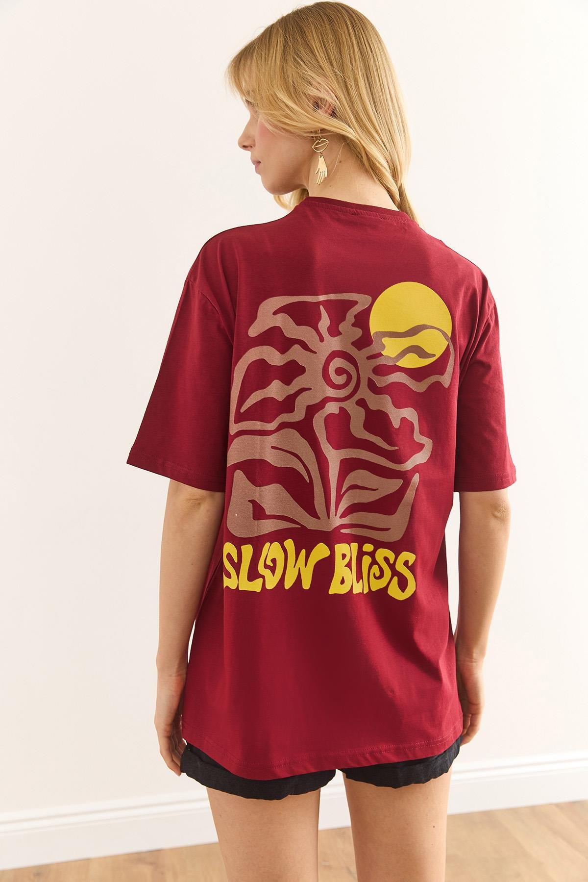 Slow Bliss Ön Arka Baskılı Pamuk Tişört Bordo