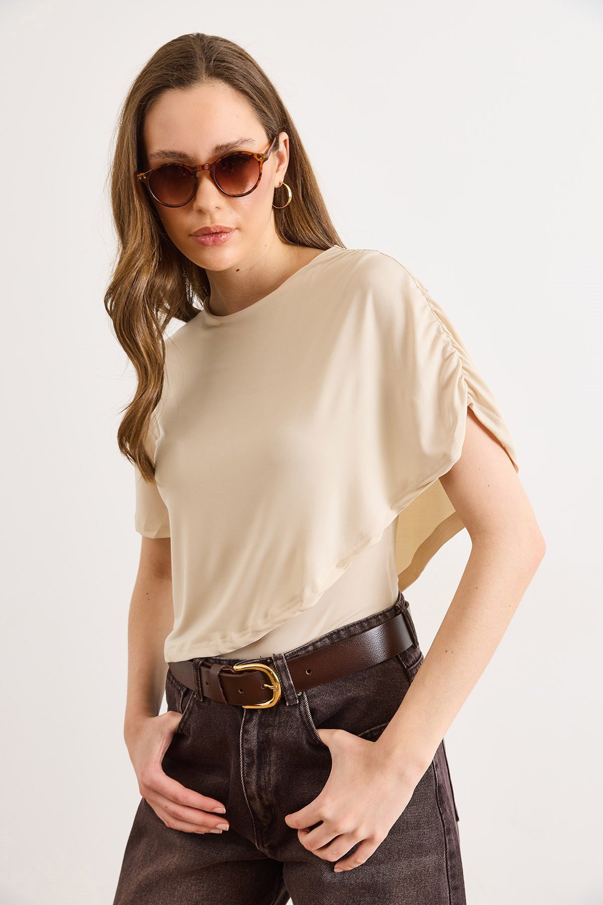 Tek Omuz Drape Detaylı Anvelop Sandy Bluz Taş